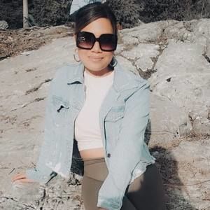 Meet your Posher, Holly